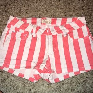 Jean shorts. Size Small peachy